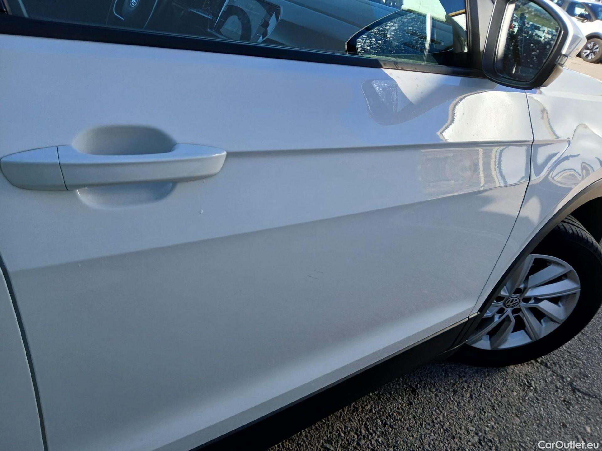  Volkswagen  T-CROSS VOLKSWAGEN  / 2018 / 5P / todoterreno Advance 1.0 TSI 85kW (115CV) DSG (AC) #19