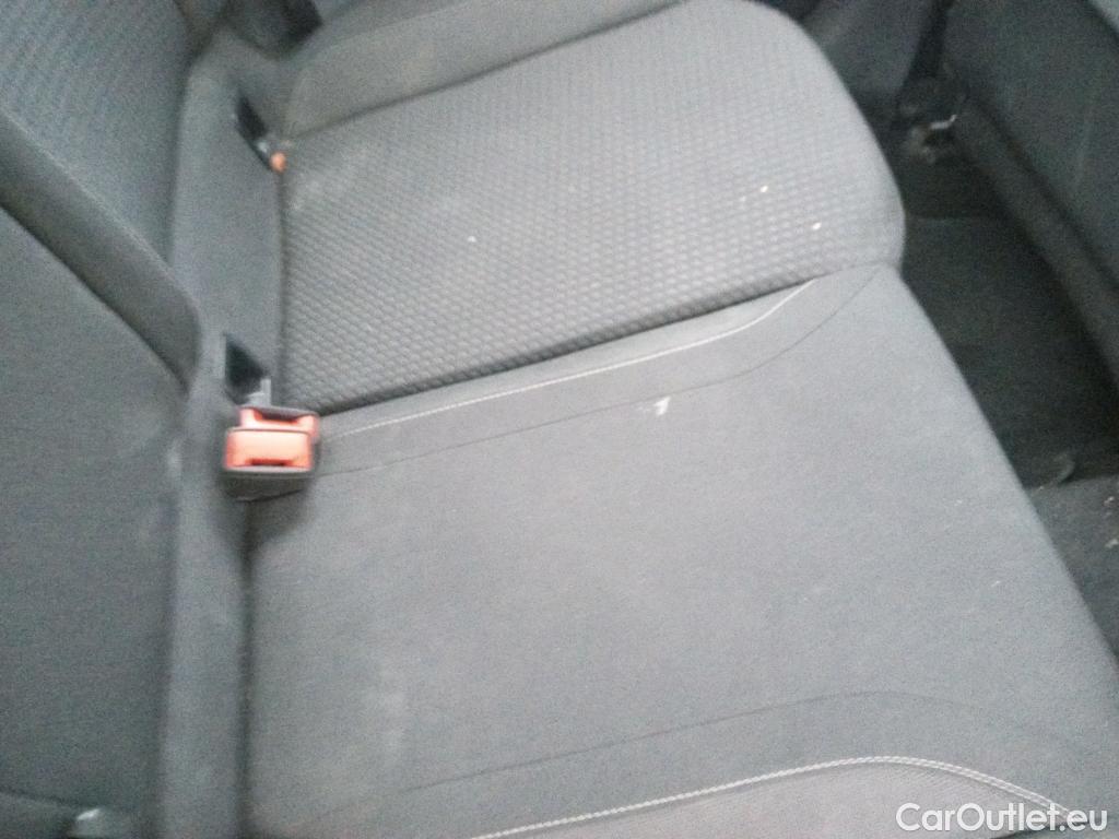  Volkswagen  Polo VOLKSWAGEN  / 2017 / 5P / berlina con portón Advance 1.0 TSI 70kW (95CV) #7