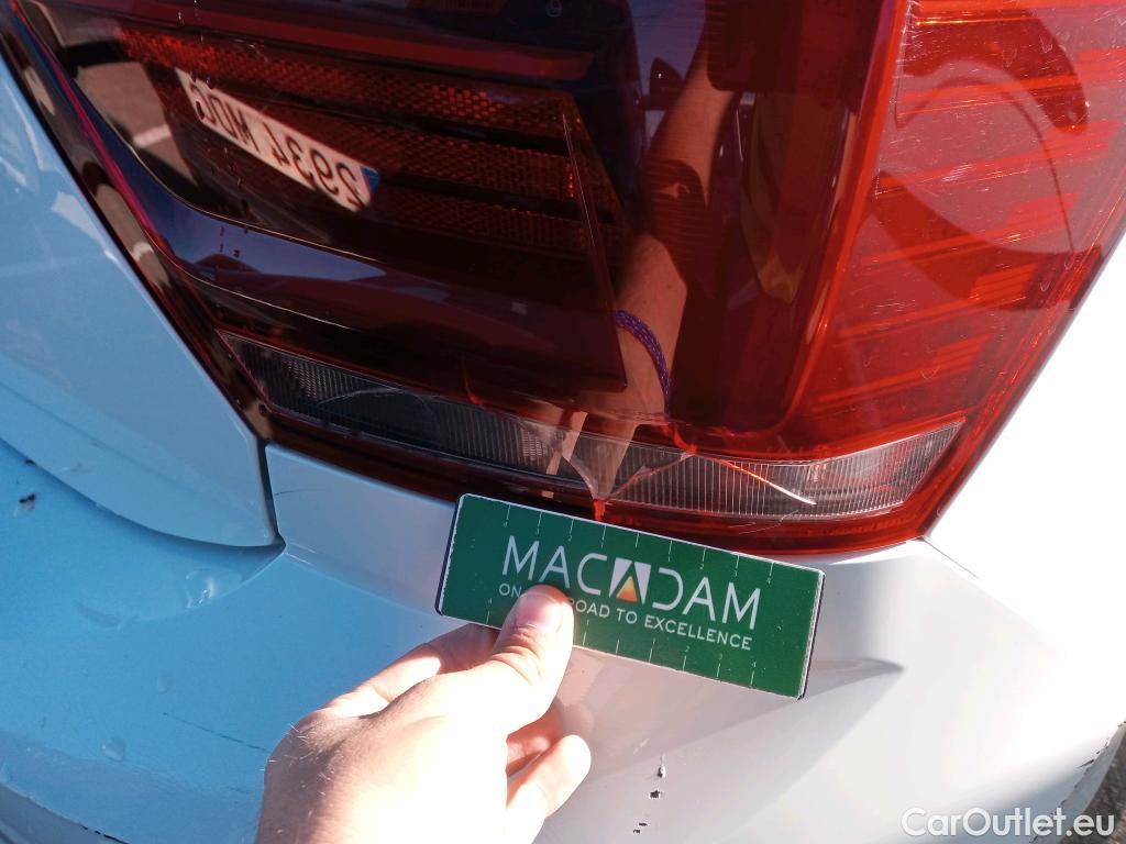  Volkswagen  Polo VOLKSWAGEN  / 2017 / 5P / berlina con portón Advance 1.0 TSI 70kW (95CV) #6