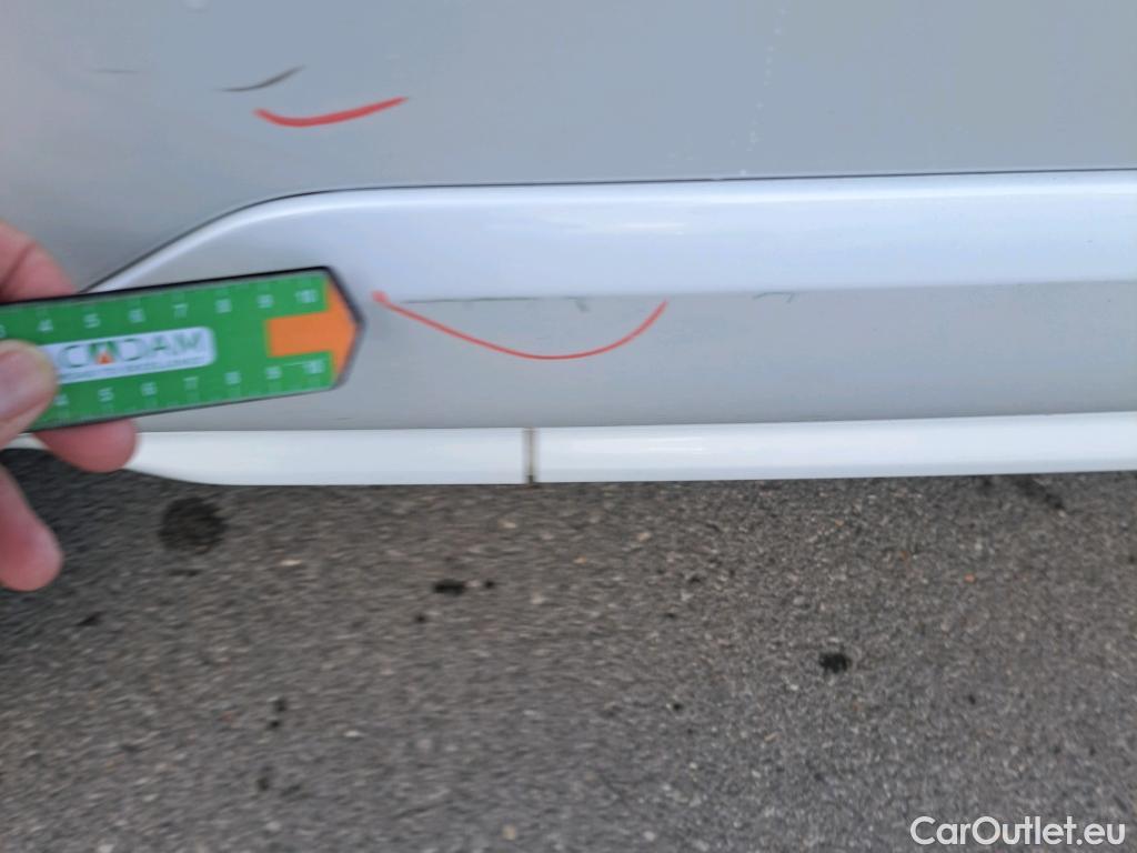  Volvo  XC90 VOLVO  / 2019 / 5P / todoterreno 2.0 T8 AWD Recharge R-Design Auto #13