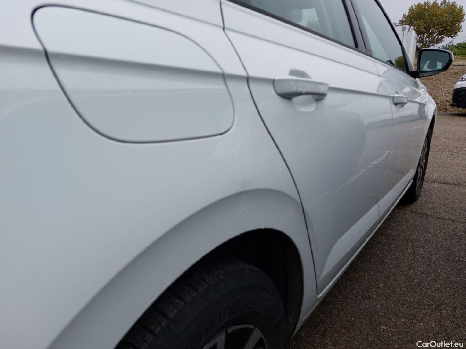  Volkswagen  Polo VOLKSWAGEN  / 2021 / 5P / berlina con portón Life 1.0 TSI 70kW (95CV) #10