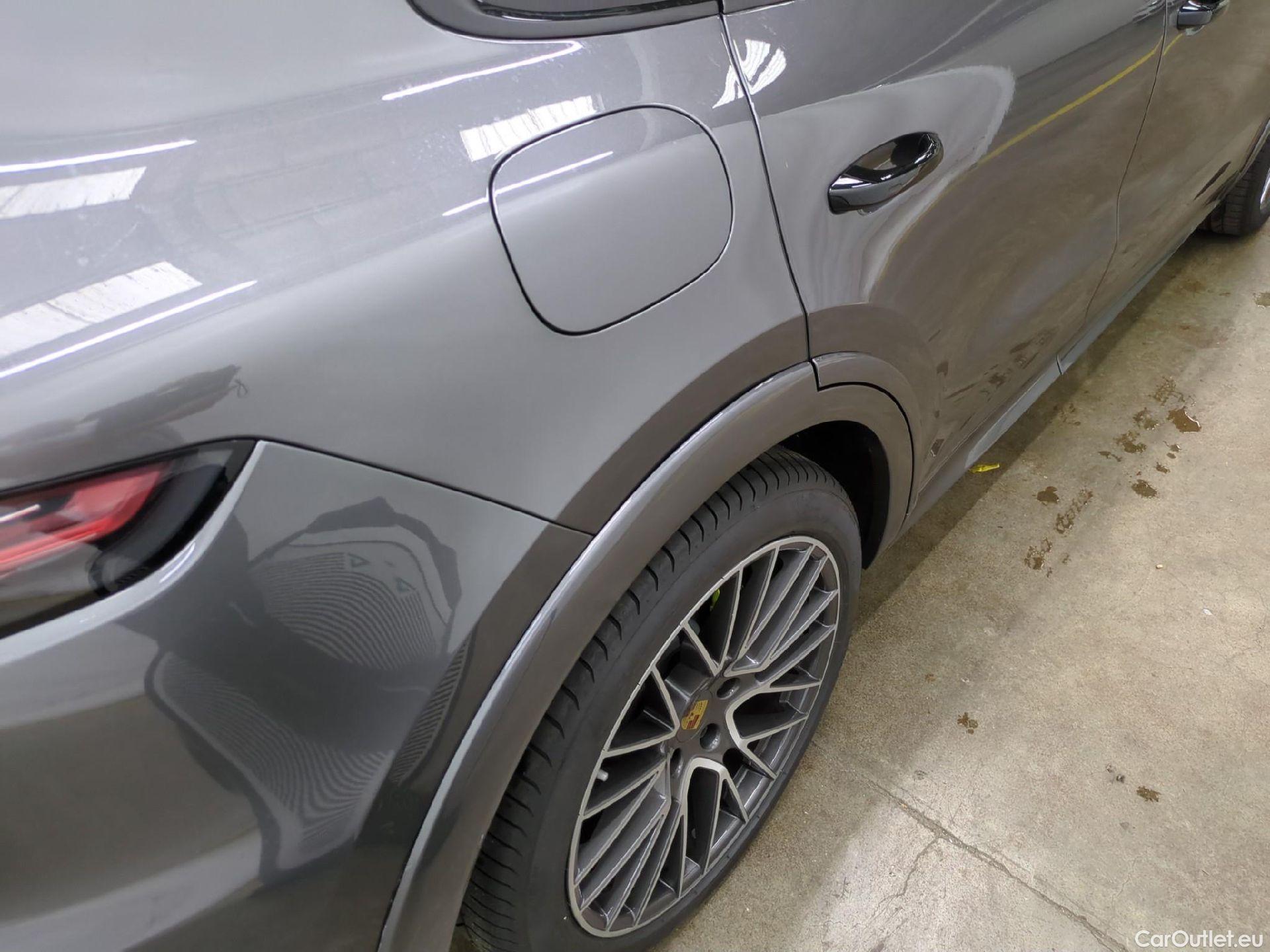  Porsche  Cayenne PORSCHE  / 2017 / 5P / SUV  E-Hybrid #5