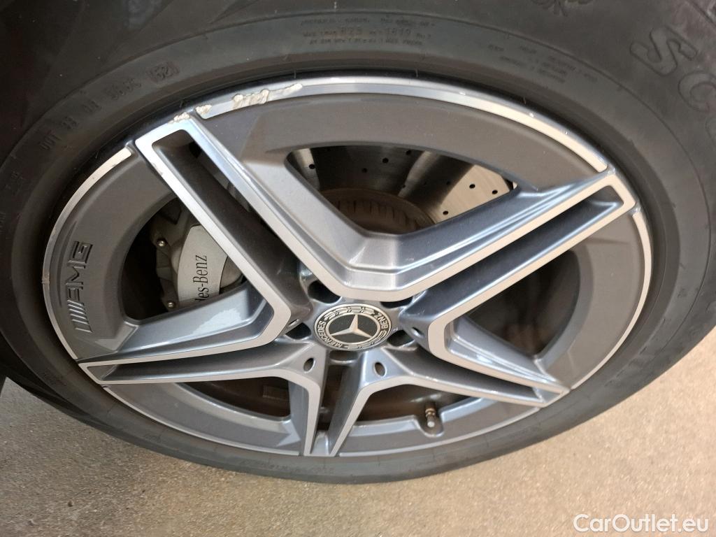  Mercedes  G-Klasee MERCEDES-BENZ GLC Coupe / 2019 / 5P / Coupé 2.0 GLC 300 E AMG LINE 4MATIC #7