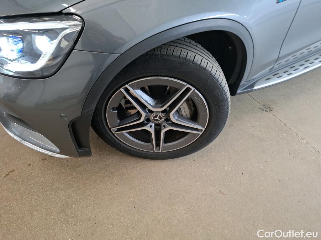  Mercedes  G-Klasee MERCEDES-BENZ GLC Coupe / 2019 / 5P / Coupé 2.0 GLC 300 E AMG LINE 4MATIC #1