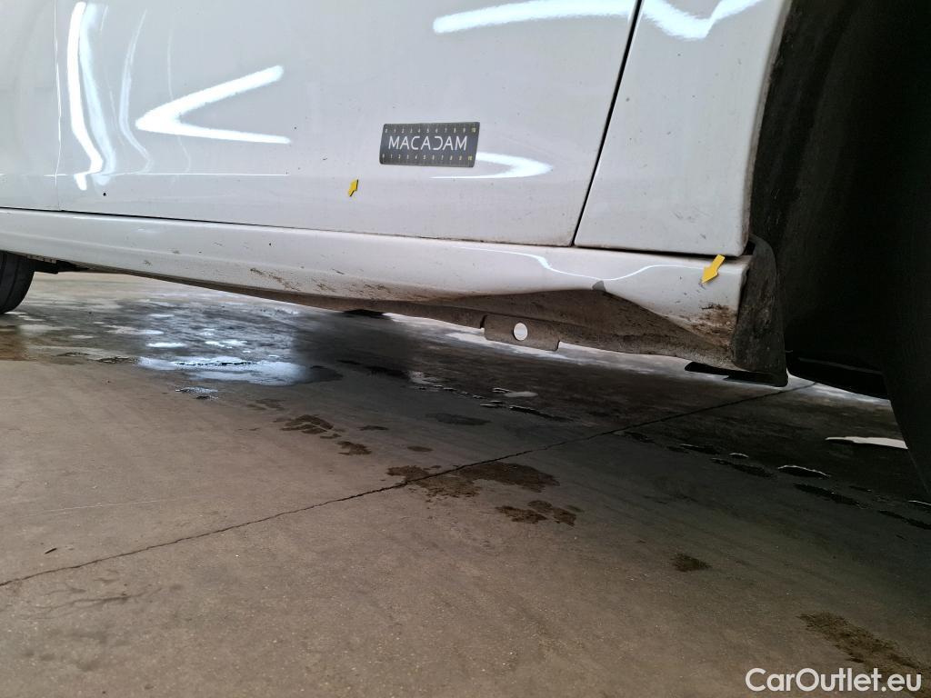  Peugeot  308  Active Business 1.5 HDI 100CV BVM6 E6dT #2