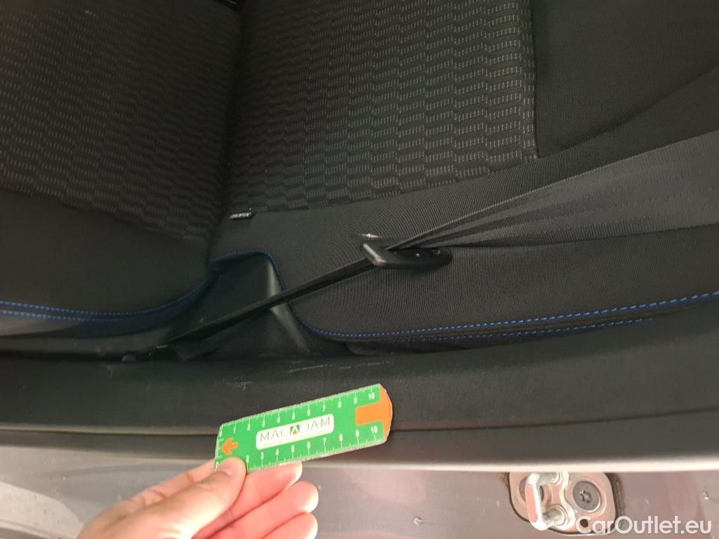  Peugeot  208  Signature 1.2 PureTech 80CV BVM5 E6dT #9