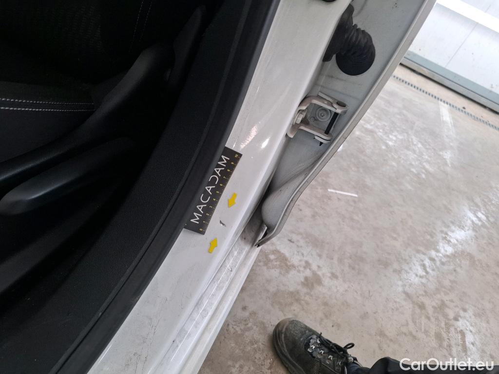  Peugeot  208  Active 1.2 PureTech 80CV BVM5 E6 #36