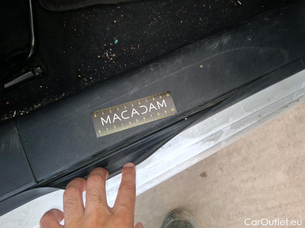  Peugeot  208  Active 1.2 PureTech 80CV BVM5 E6 #18