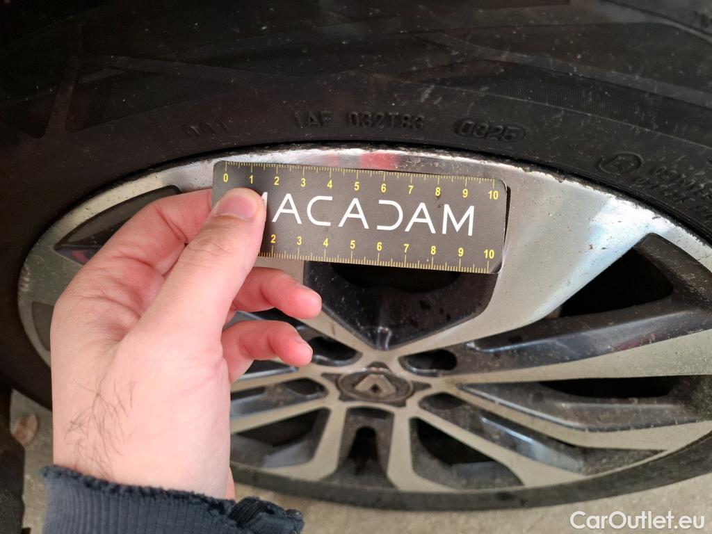  Renault  Megane RENAULT Mégane Berline / 2020 / 5P / Berline techno TCe 140 EDC #8