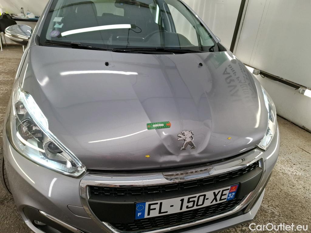  Peugeot  208  Signature 1.2 PureTech 80CV BVM5 E6dT #1