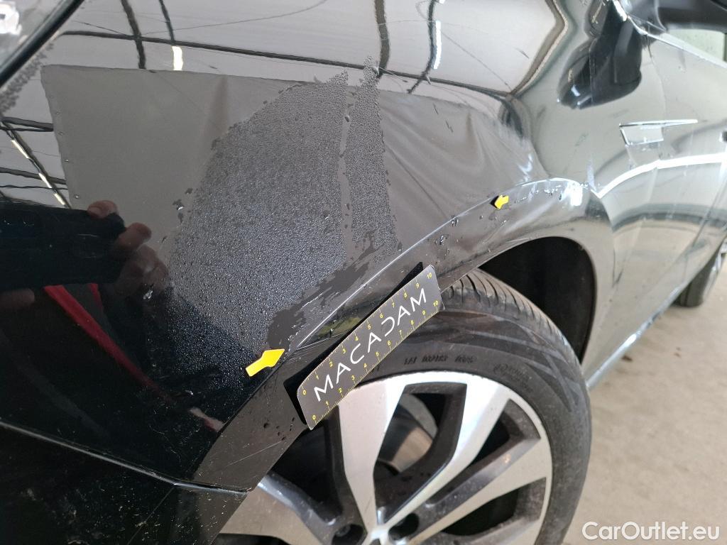  Renault  Megane RENAULT Mégane Berline / 2020 / 5P / Berline techno TCe 140 EDC #1