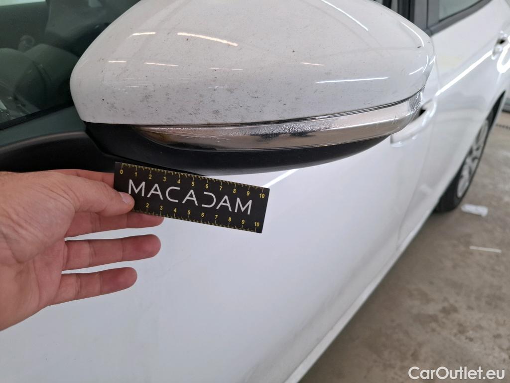  Peugeot  208  Active 1.2 PureTech 80CV BVM5 E6 #43