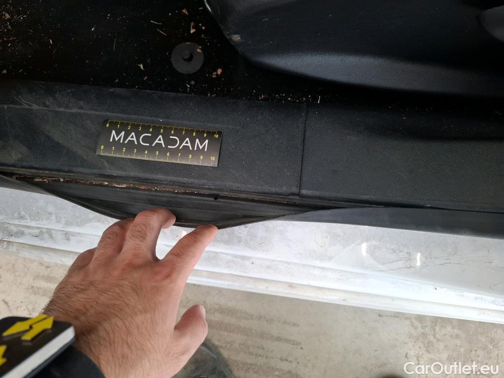  Peugeot  208  Active 1.2 PureTech 80CV BVM5 E6 #15