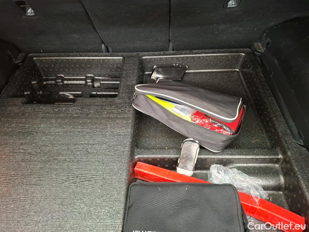  KIA  Sportage KIA  / 2021 / 5P / SUV 1.6 T-GDI 265 PHEV AUTO 4WD ACTIVE BUSIN #3