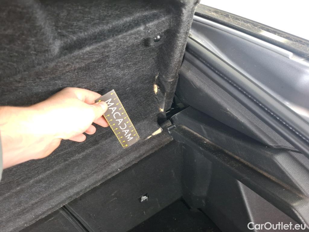  Peugeot  2008  Allure 1.5 HDi 130CV BVA8 E6d #12