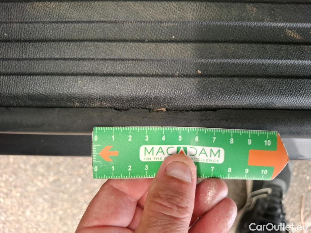  Peugeot  2008  Allure Business 1.5 HDi 130CV BVA8 E6d #23