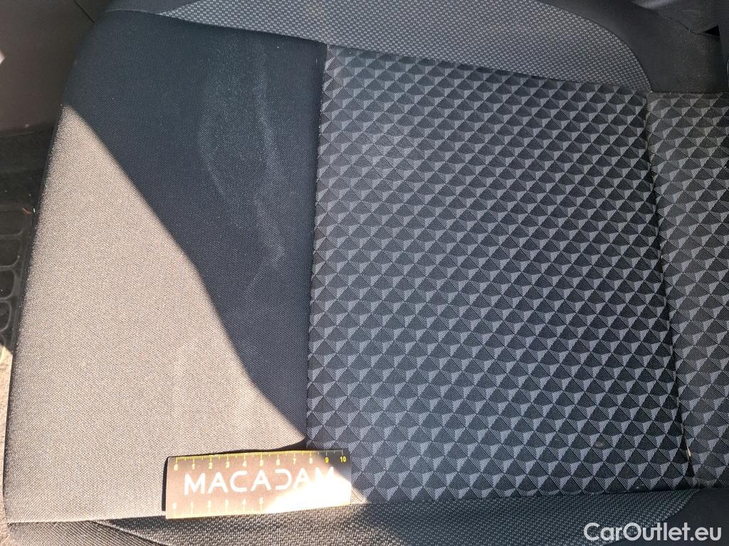  Nissan  Micra NISSAN  / 2016 / 5P / Berline IG-T 92 Business Edition #14