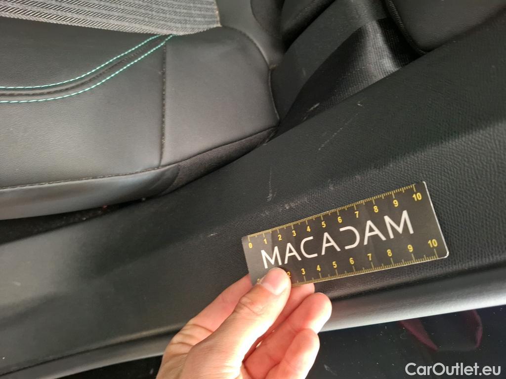  Peugeot  3008  Allure Pack 1.5 HDi 130CV BVA8 E6d #17