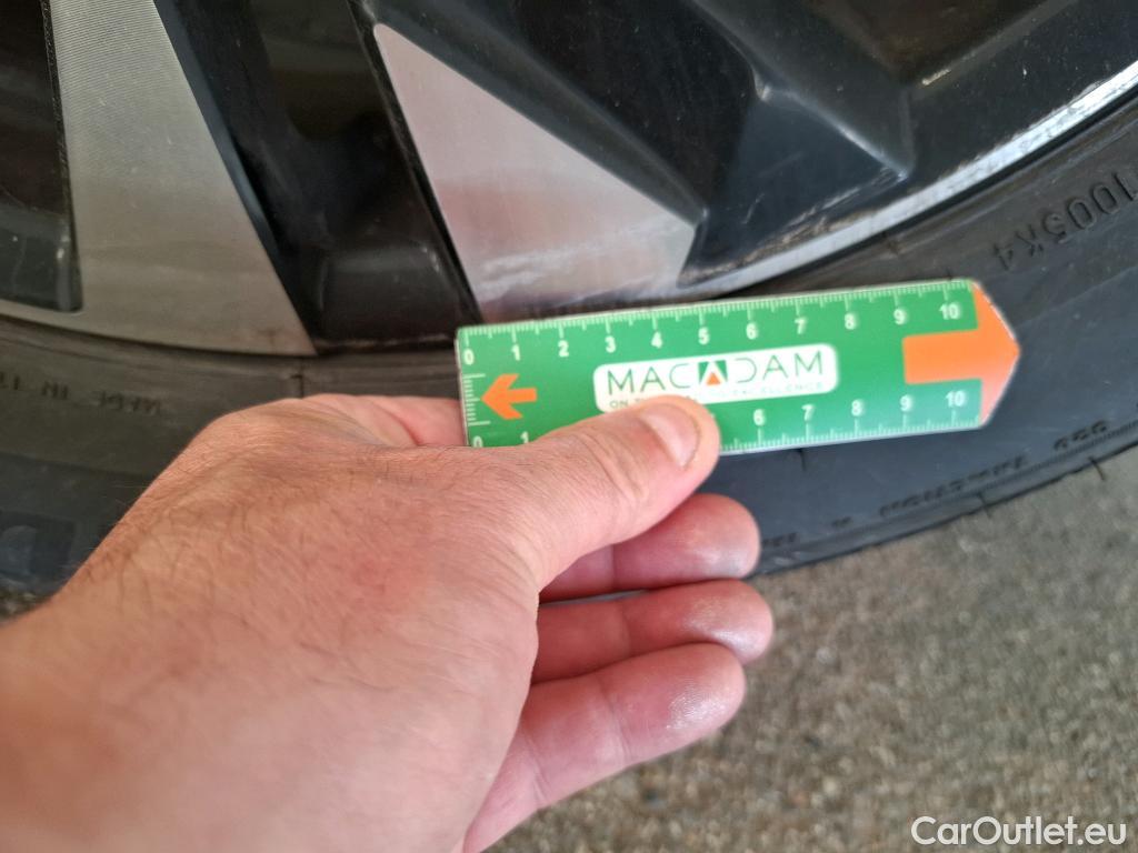  Peugeot  2008  Allure Business 1.5 HDi 130CV BVA8 E6d #39