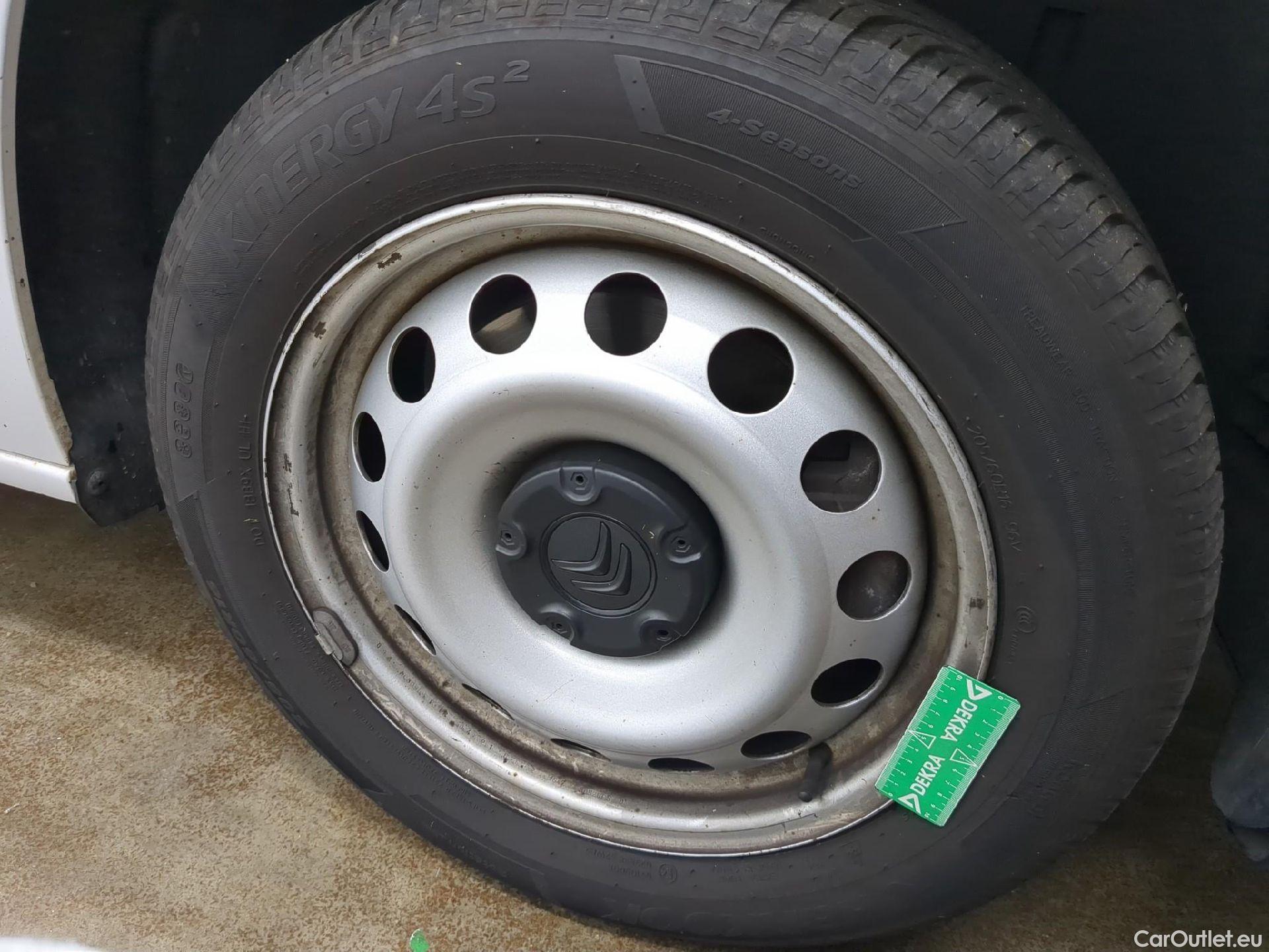  Citroen  Berlingo  Fourgon Club M 650 1.2 PureTech 130CV BVA8 E6d #6