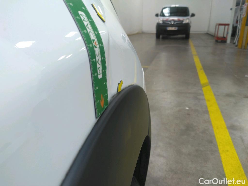  Citroen  C3  Société Feel Nav 1.5 BlueHDI 100CV BVM5 E6dT #4