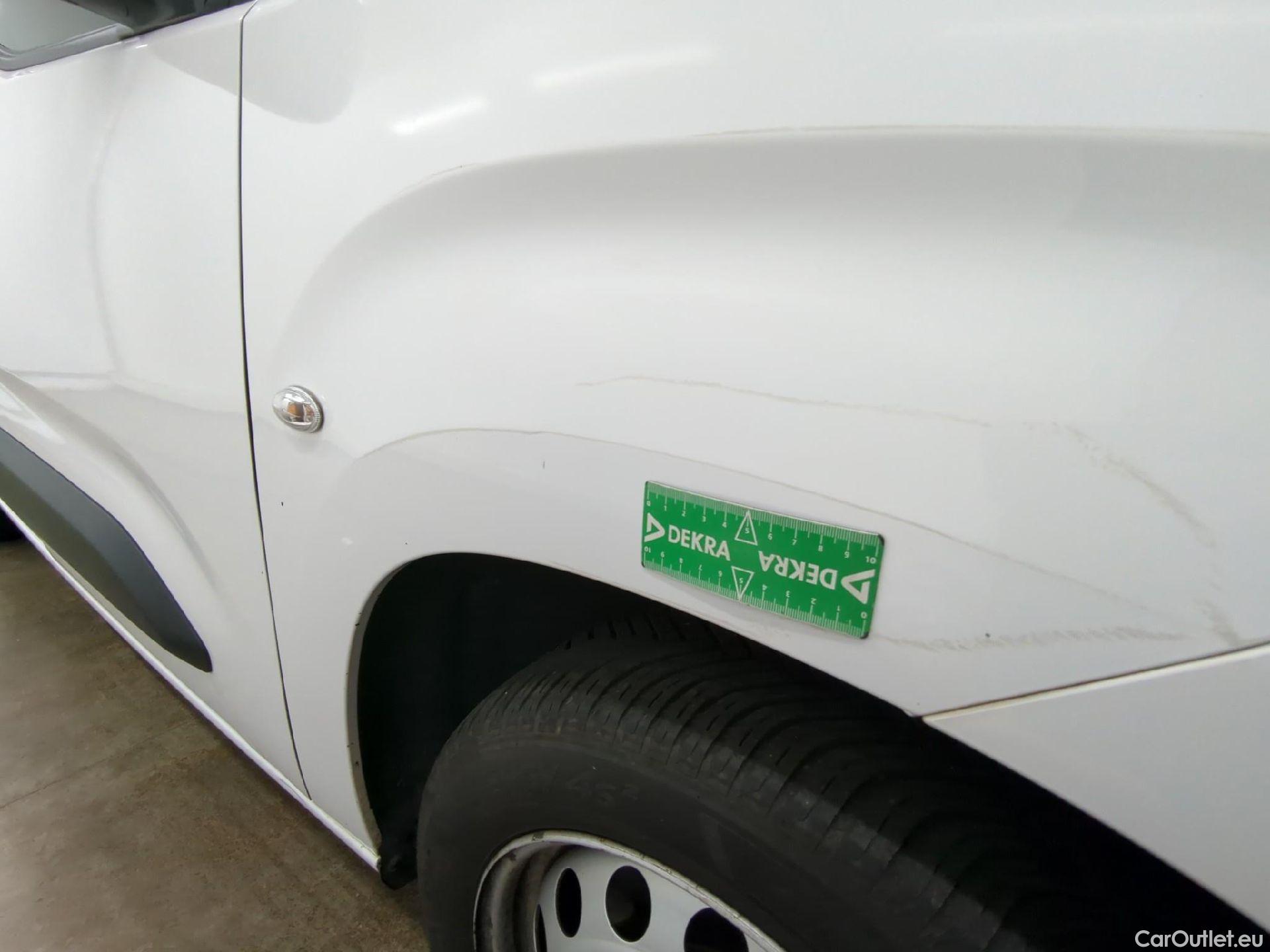  Citroen  Berlingo  Fourgon Club M 650 1.2 PureTech 130CV BVA8 E6d #19