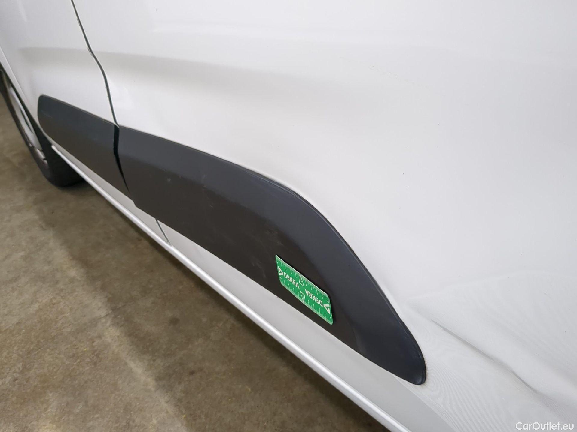  Citroen  Berlingo  Fourgon Club M 650 1.2 PureTech 130CV BVA8 E6d #34