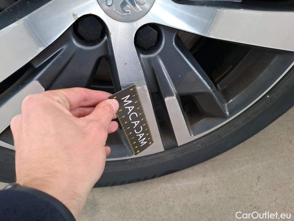  Peugeot  3008  Allure Pack 1.5 HDi 130CV BVA8 E6d #47