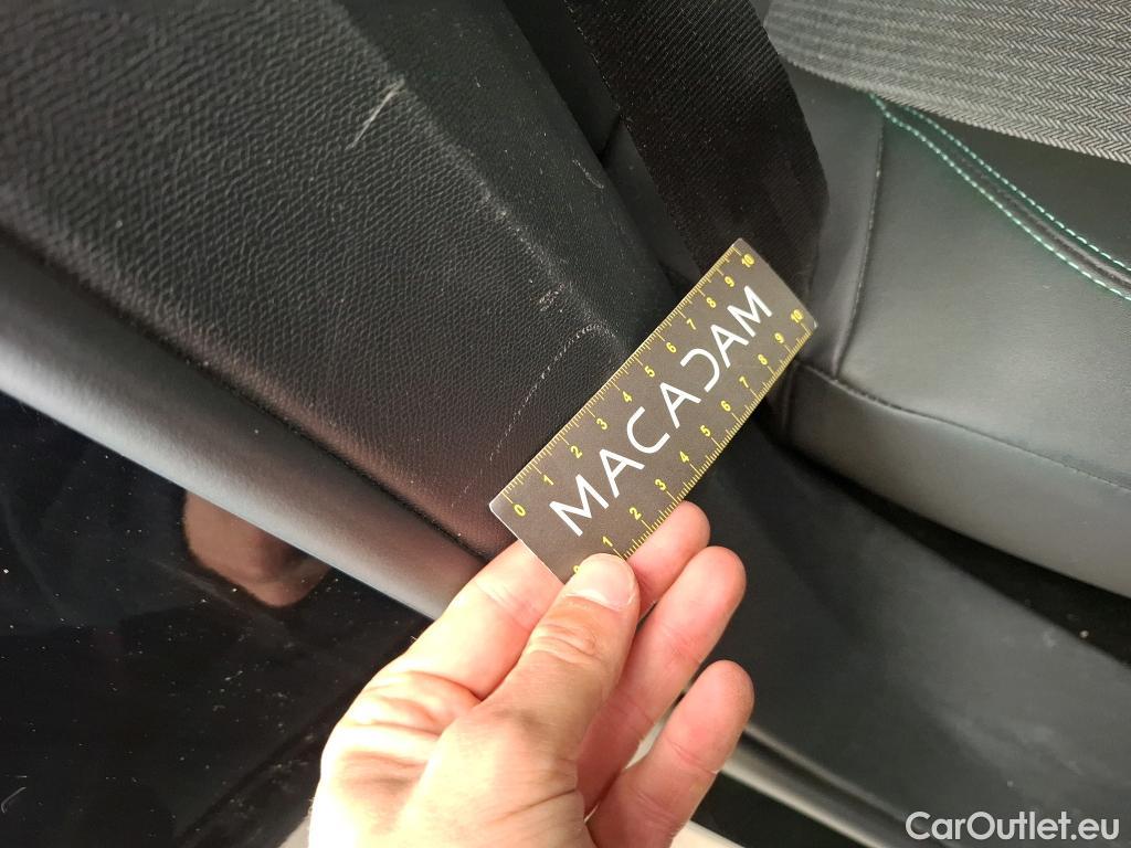  Peugeot  3008  Allure Pack 1.5 HDi 130CV BVA8 E6d #21