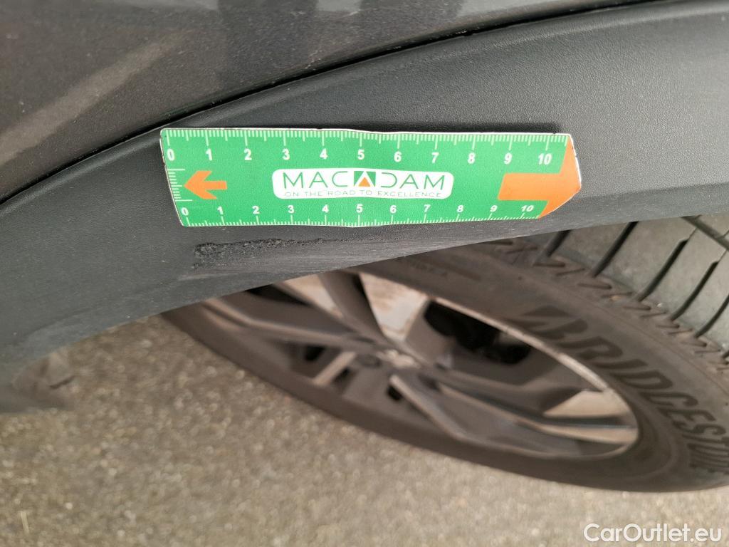  Peugeot  2008  Allure Business 1.5 HDi 130CV BVA8 E6d #28