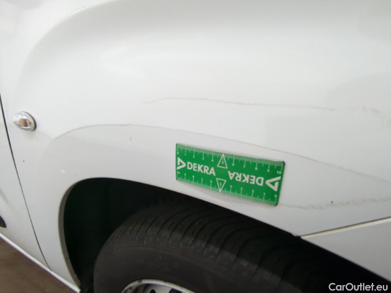  Citroen  Berlingo  Fourgon Club M 650 1.2 PureTech 130CV BVA8 E6d #18