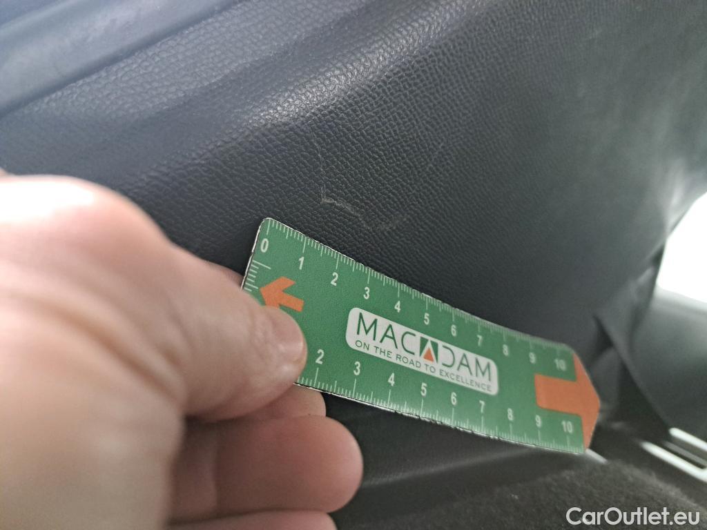  Peugeot  2008  Active Business 1.2 PureTech 130CV BVA8 E6d #9