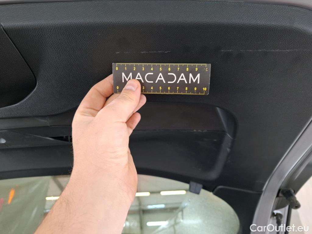  Peugeot  2008  Allure 1.5 HDi 130CV BVA8 E6d #20