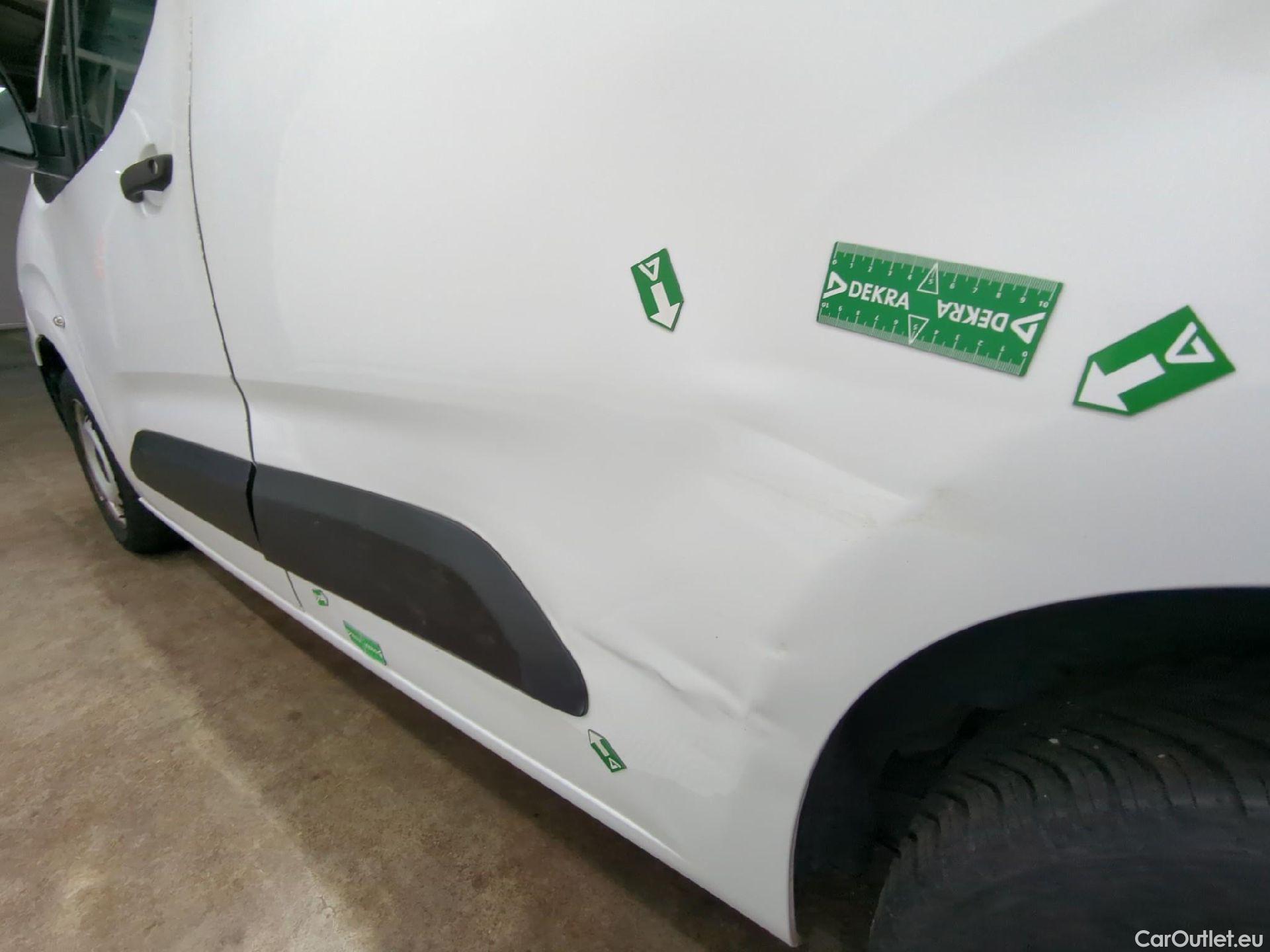  Citroen  Berlingo  Fourgon Club M 650 1.2 PureTech 130CV BVA8 E6d #32