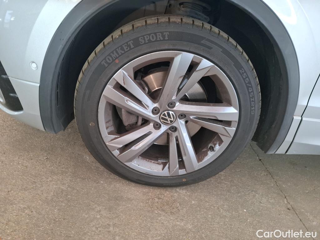  Volkswagen  Tiguan VOLKSWAGEN   2020  5P  SUV 1 4 eHybrid 245 DSG6 R Line Exclusive #8