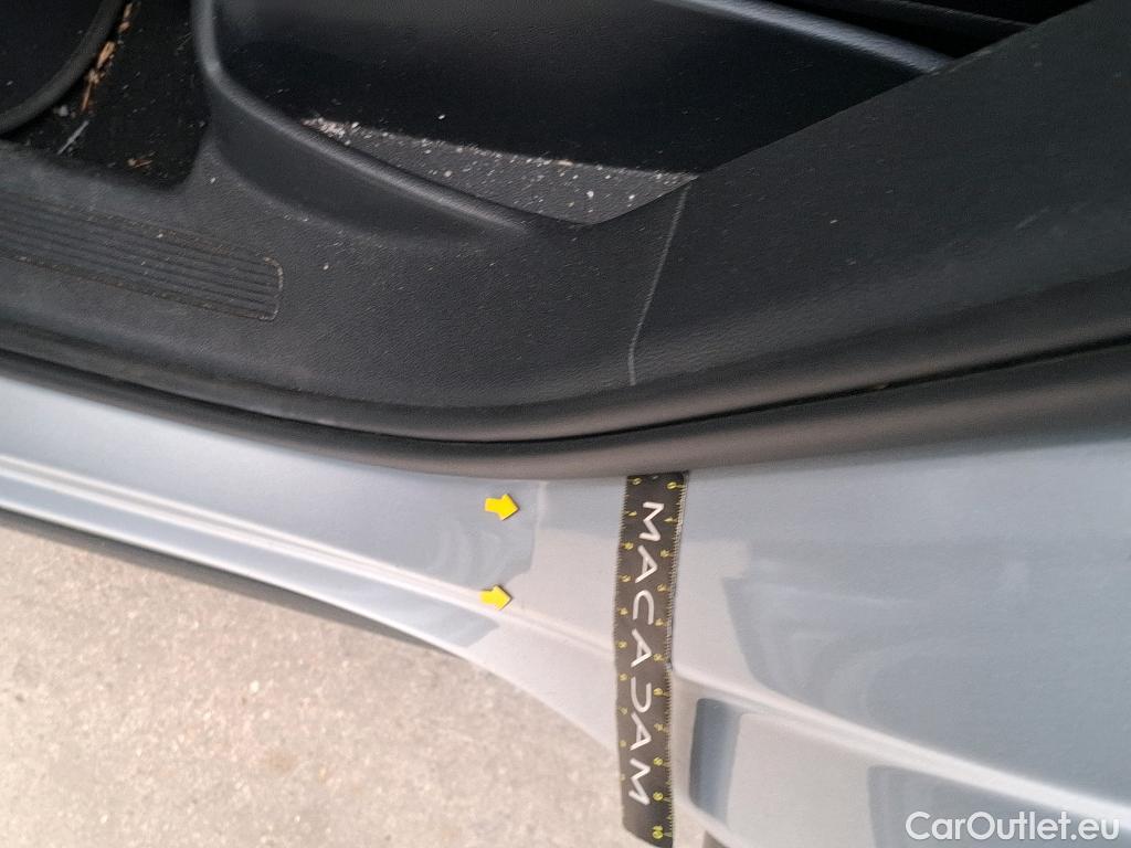  Volkswagen  Tiguan VOLKSWAGEN   2020  5P  SUV 1 4 eHybrid 245 DSG6 R Line Exclusive #25