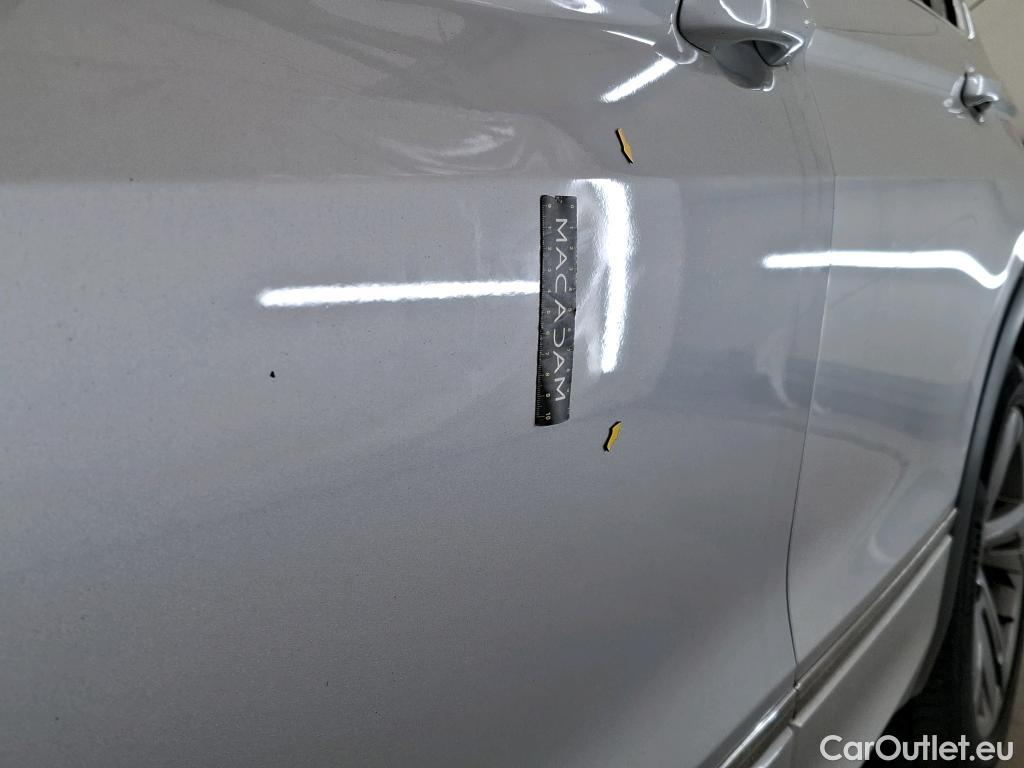  Volkswagen  Tiguan VOLKSWAGEN   2020  5P  SUV 1 4 eHybrid 245 DSG6 R Line Exclusive #13