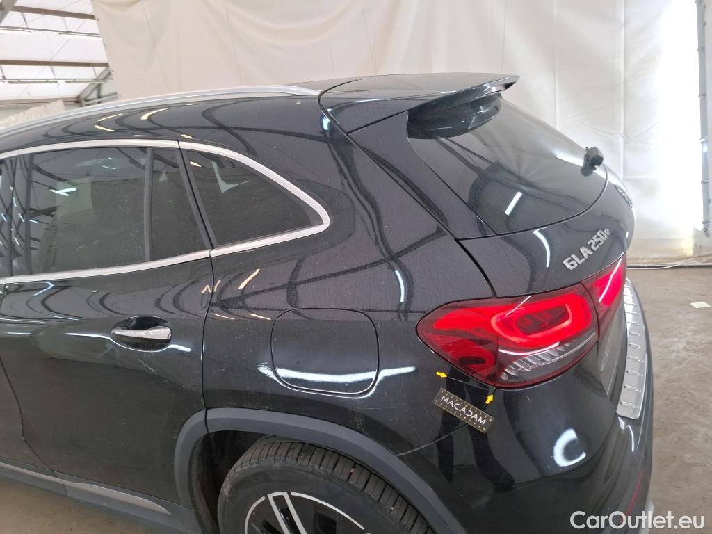  Mercedes  GLA MERCEDES-BENZ  / 2020 / 5P / SUV 1.3  250 e BUSINESS LINE DCT #1