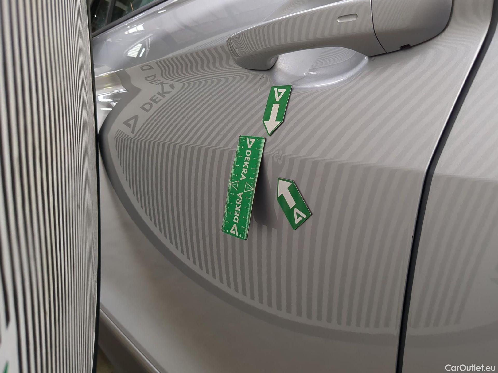  Volkswagen  Tiguan VOLKSWAGEN  / 2020 / 5P / SUV 2.0 TDI 150 DSG7 Life Business #18