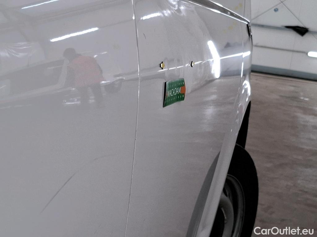  Volkswagen  Transporter VOLKSWAGEN  / 2019 / 4P / Fourgon tôlé 2.0 TDi 110 L1H1 Business #13