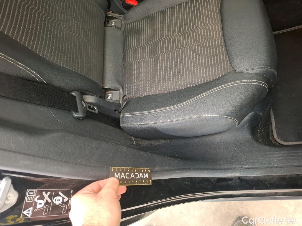  Mercedes  GLA MERCEDES-BENZ  / 2020 / 5P / SUV 1.3  250 e BUSINESS LINE DCT #43