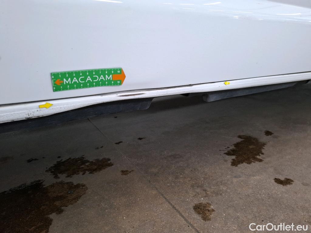  Volkswagen  Transporter VOLKSWAGEN  / 2019 / 4P / Fourgon tôlé 2.0 TDi 110 L1H1 Business #2