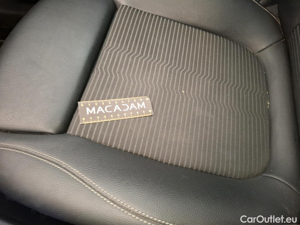  Mercedes  GLA MERCEDES-BENZ  / 2020 / 5P / SUV 1.3  250 e BUSINESS LINE DCT #58