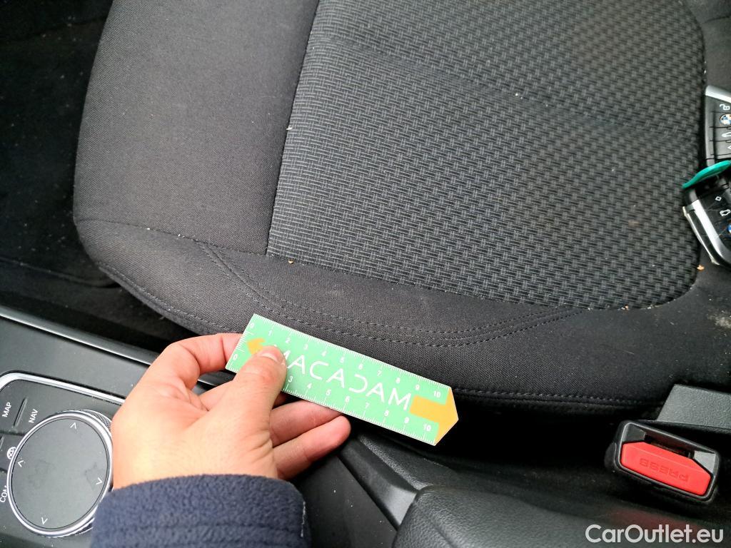  Bmw  Serie 1 Série 1 Berline 116 d Lounge 1.5 115CV BVA7 E6d #30