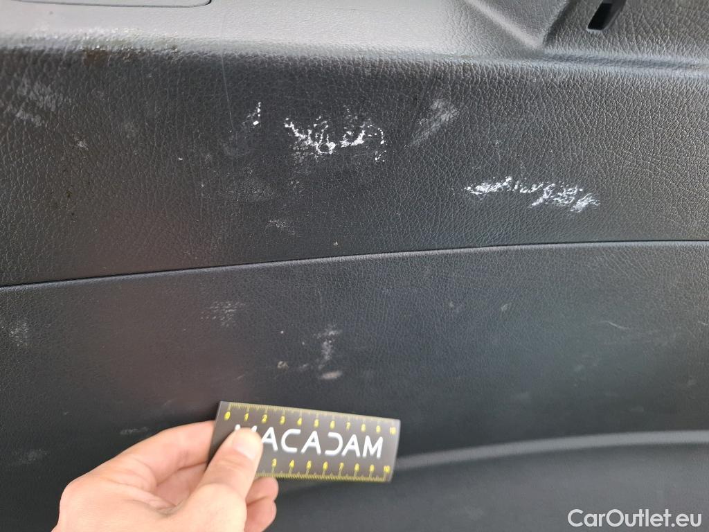  Mercedes  A-Klasse MERCEDES-BENZ Classe A Compact / 2018 / 5P / Berline A 180 Business Line 7G-DCT #17