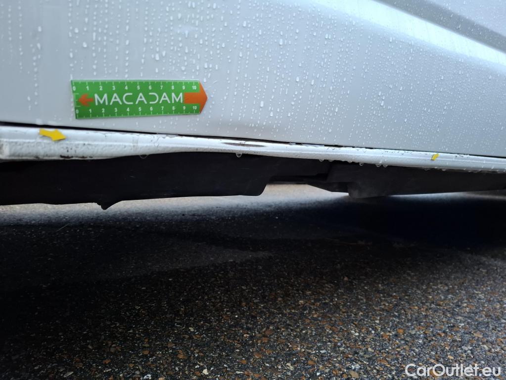  Volkswagen  Transporter VOLKSWAGEN  / 2019 / 4P / Fourgon tôlé 2.0 TDi 110 L1H1 Business #3