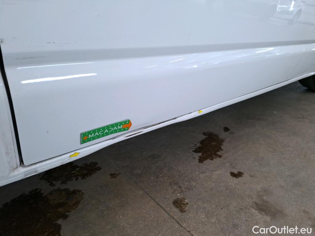  Volkswagen  Transporter VOLKSWAGEN  / 2019 / 4P / Fourgon tôlé 2.0 TDi 110 L1H1 Business #1