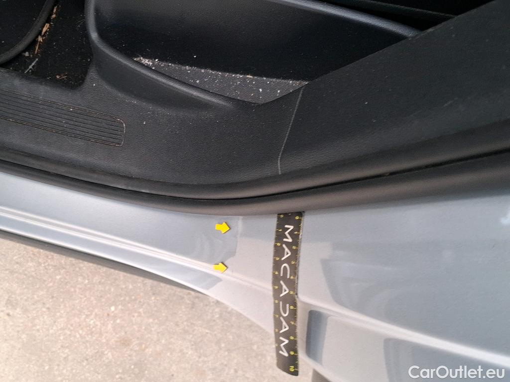  Volkswagen  Tiguan VOLKSWAGEN   2020  5P  SUV 1 4 eHybrid 245 DSG6 R Line Exclusive #26