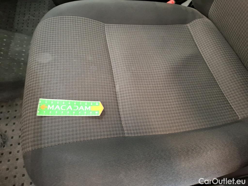  Volkswagen  Transporter VOLKSWAGEN  / 2019 / 4P / Fourgon tôlé 2.0 TDi 110 L1H1 Business #27