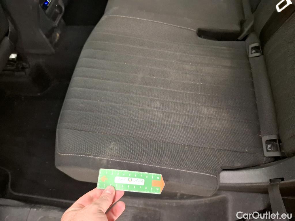  Volkswagen  Tiguan VOLKSWAGEN  Allspace / 2021 / 5P / SUV 2.0 TDI 150 DSG7 Life Business #15